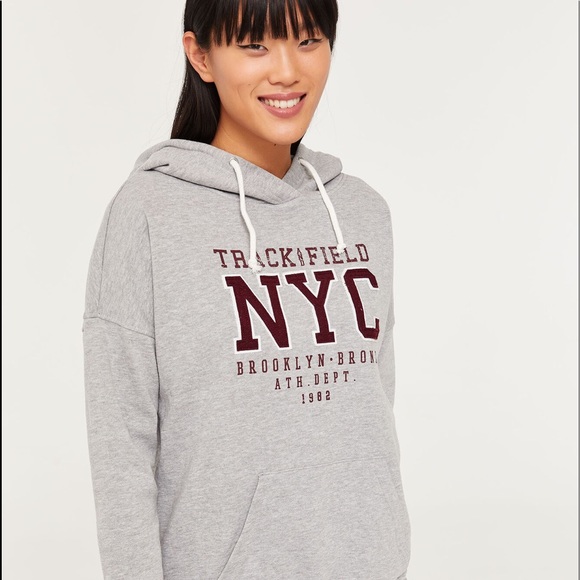 Rare not sold anymore comfy hoodie!😍 - Picture 1 of 2